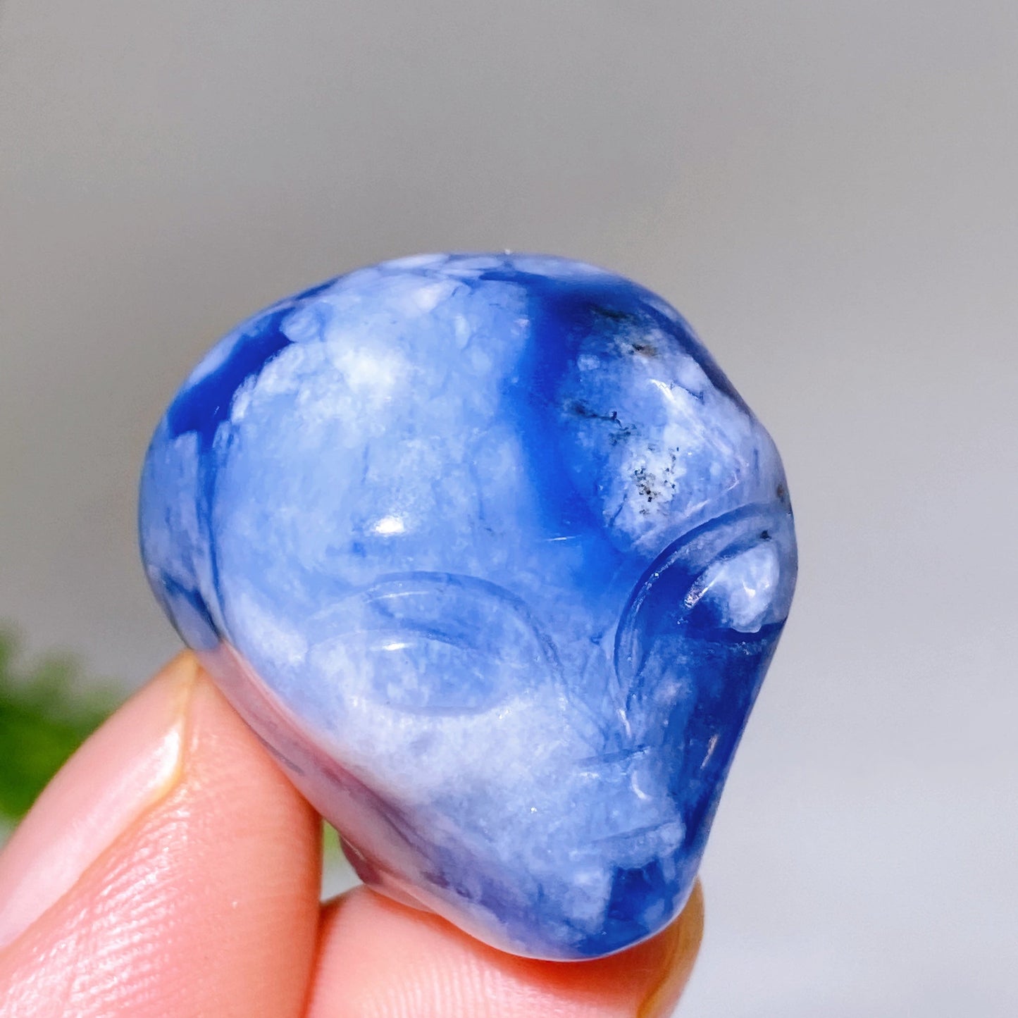 1.0" Crystal Alien Skull Carving for Halloween Wholesale