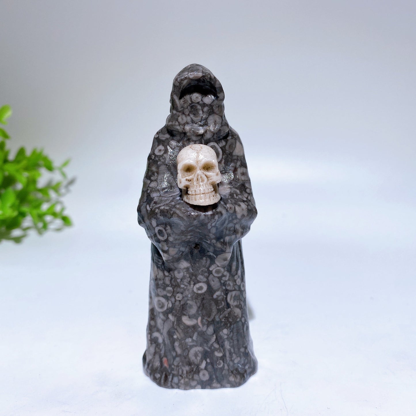 1.4" 3.6" Crystal No-Head Ghost Holding Skull Carving Crystal Healing Bulk Wholesale