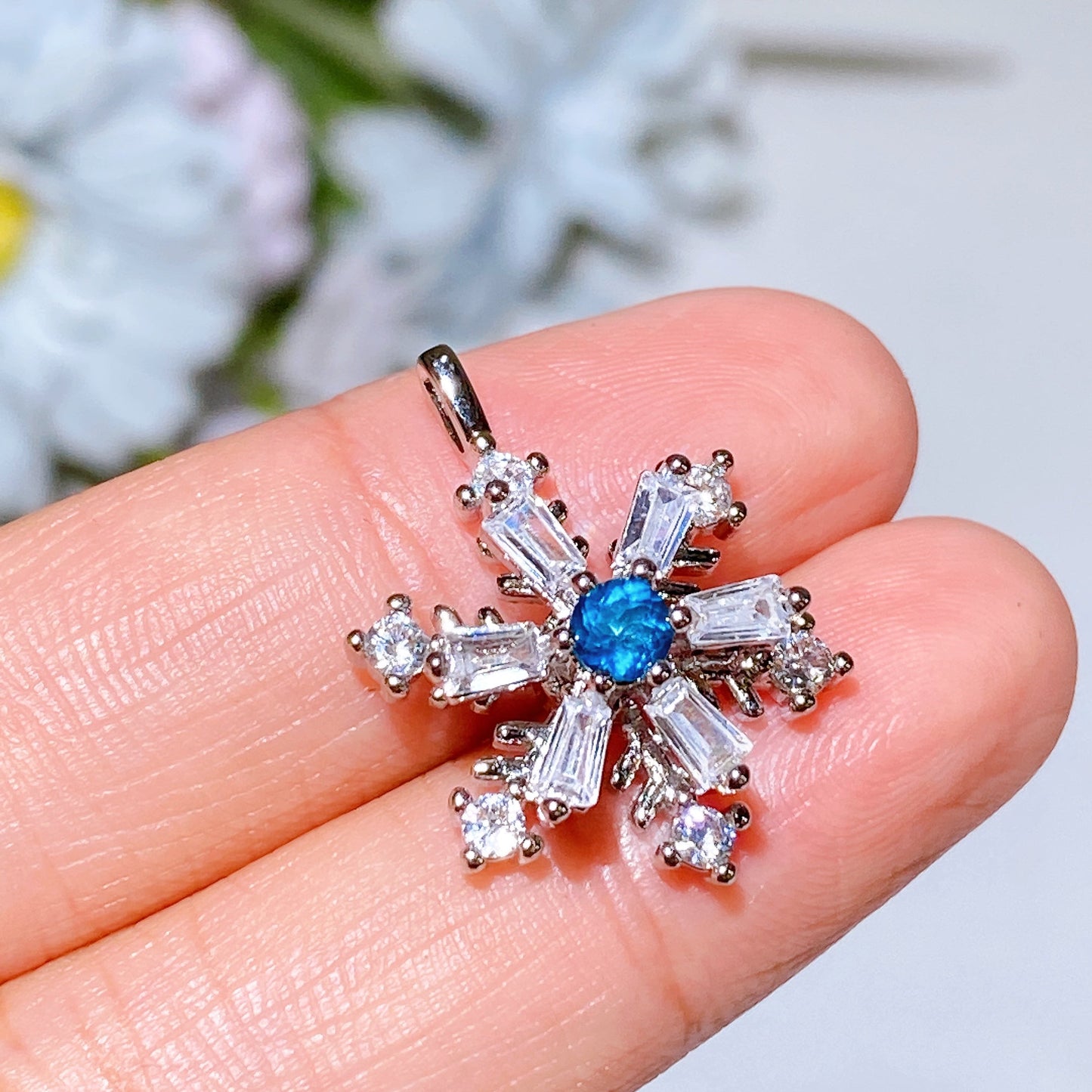 Cooper Silver Plated Spinning Snowflake Pendant Crystal Healing Bulk Wholesale