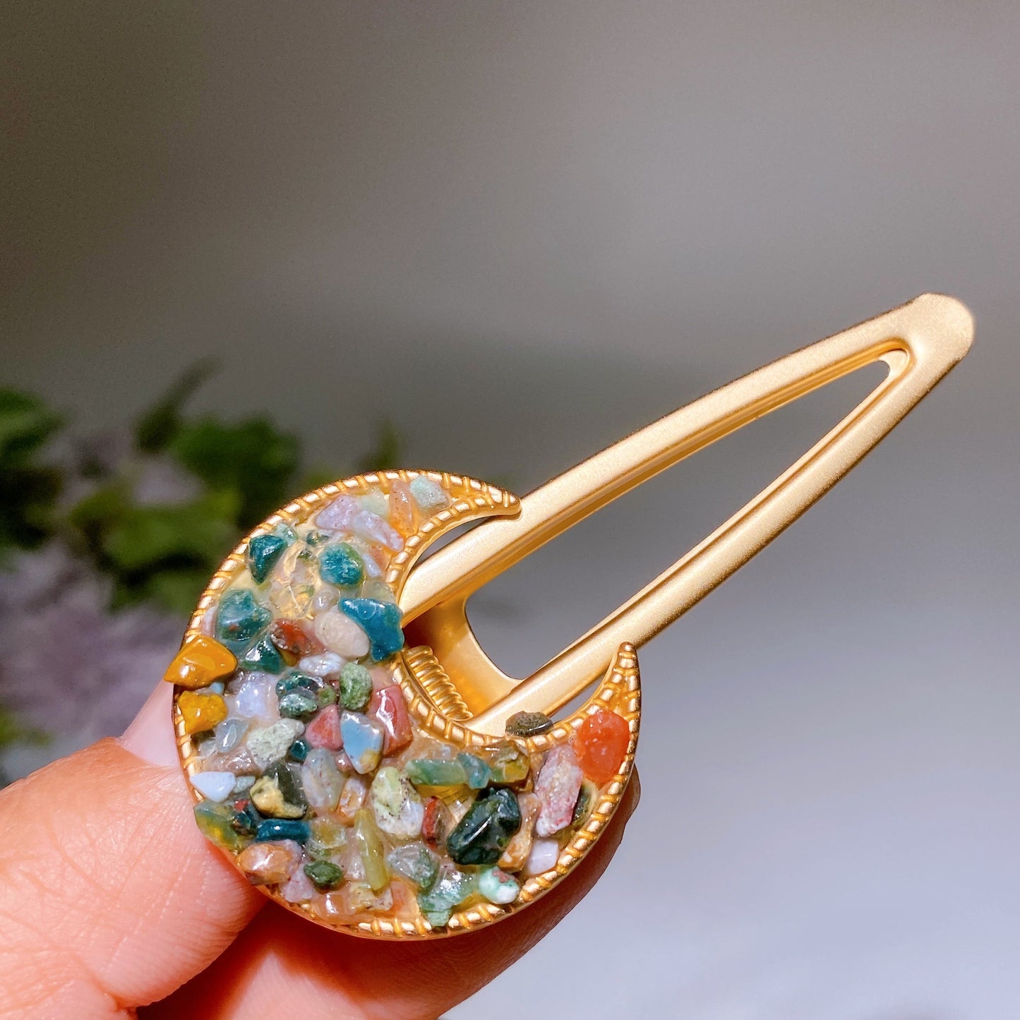 Crystal Chips Round Moon Star Heart Shape Hairpin Crystal Healing Bulk Wholesale
