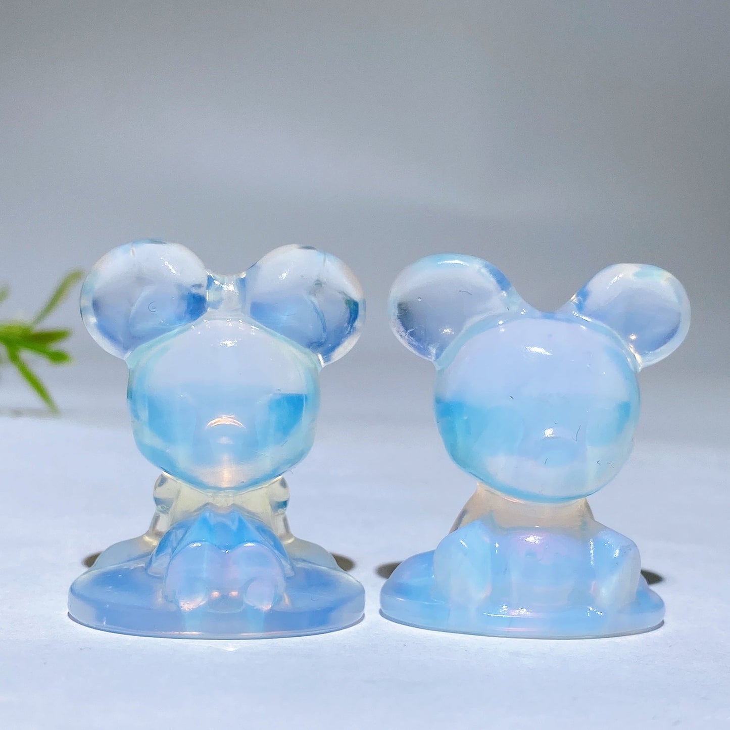 1.4" Crystal Mickey Minnie Carving Crystal Healing Bulk Wholesale