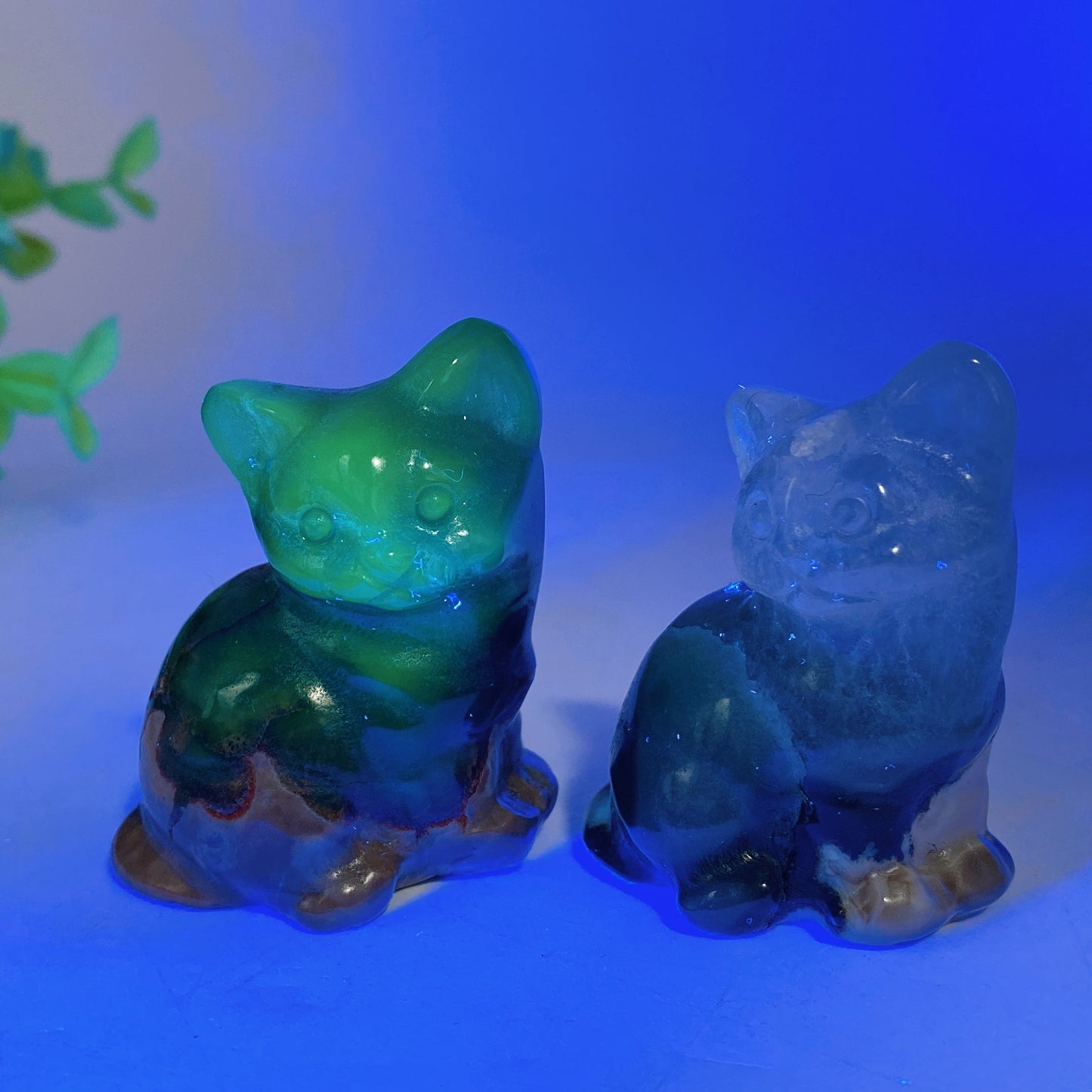 1.8"-2.1"  UV Reactive Volvanic Agate Turtle Elephant Cat Wolf Animal Carving Crystal Healing Bulk Wholesale