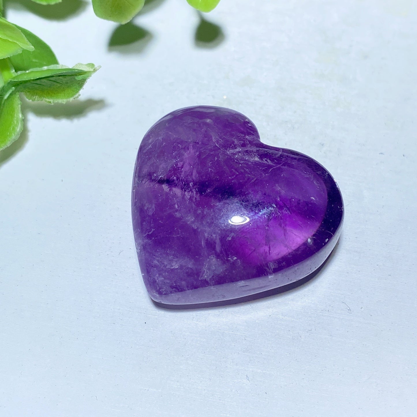 1.2"-1.5" Amethyst Heart Palm Carvings Bulk Wholesale