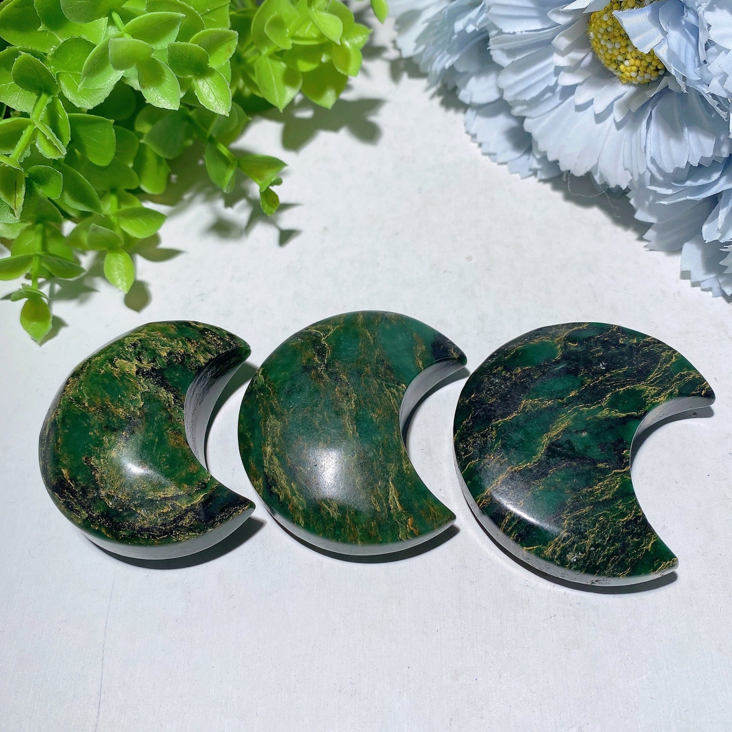 2.0"-2.3" Emeral Moon Carvings Bulk Wholesale