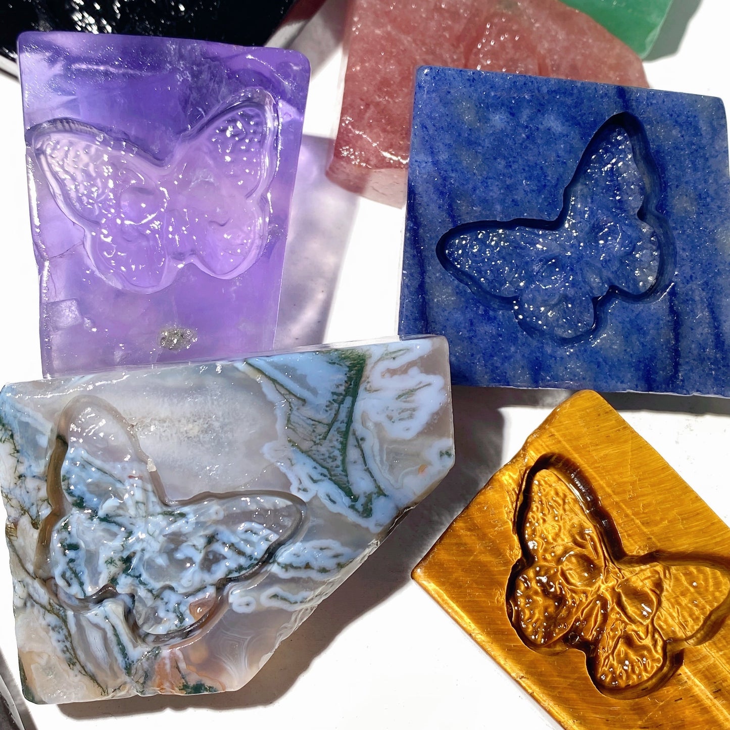 1.8"-2.2" Mixed Crystal Irregular Shape Slabs with Butterfly Skull Carvings Bulk Wholesale