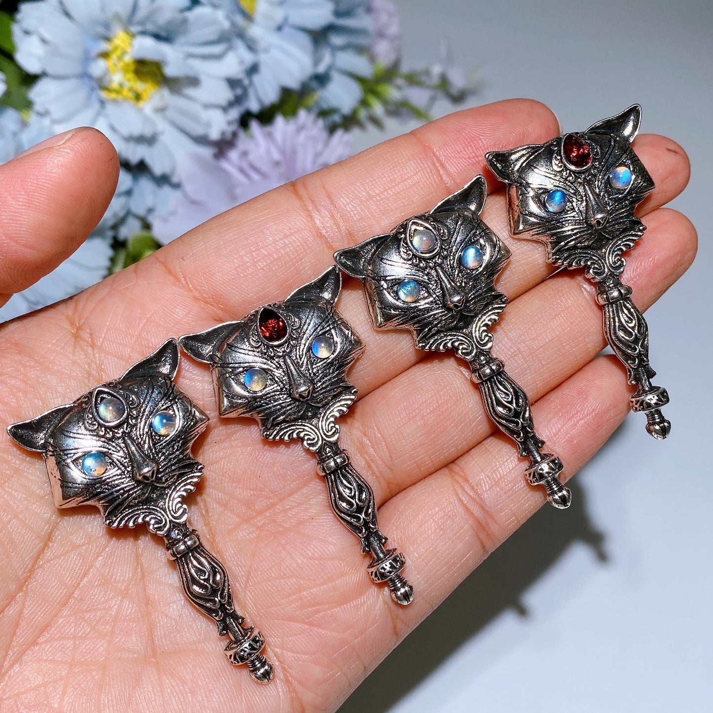 Laradorite Garnet Silver Cat Pendant Crystal Healing Bulk Wholelesale