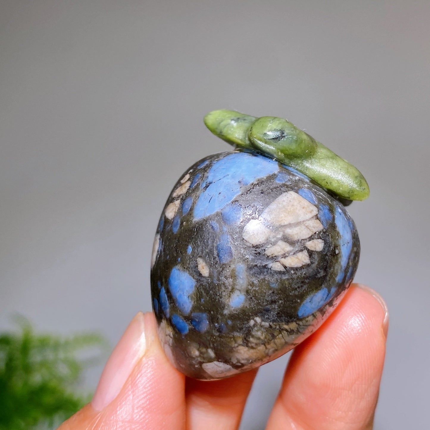 1.6" Crystal Fruit Cherry Tomato Carving Crystal Healing Bulk Wholesale