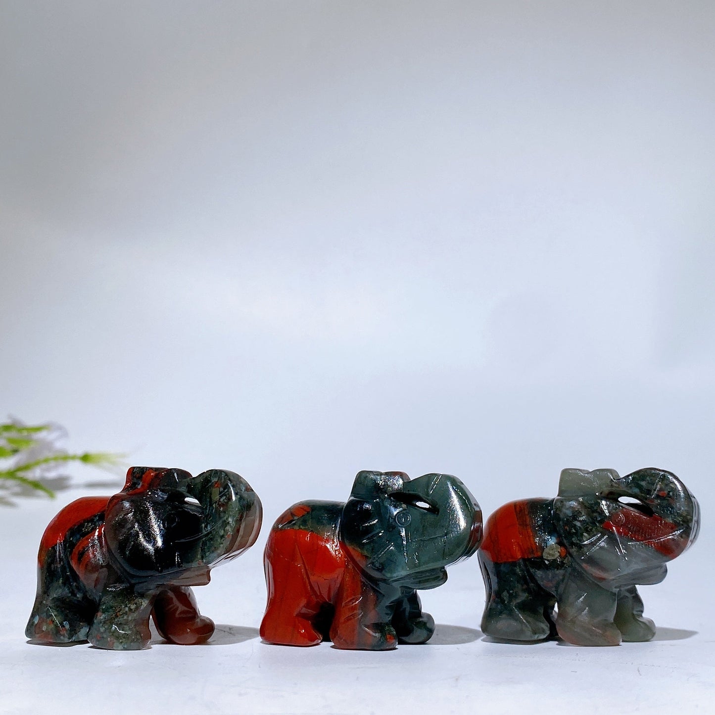 1.6“ Africa Blood Stone Elephant Carving Crystal Healing Bulk Wholesale