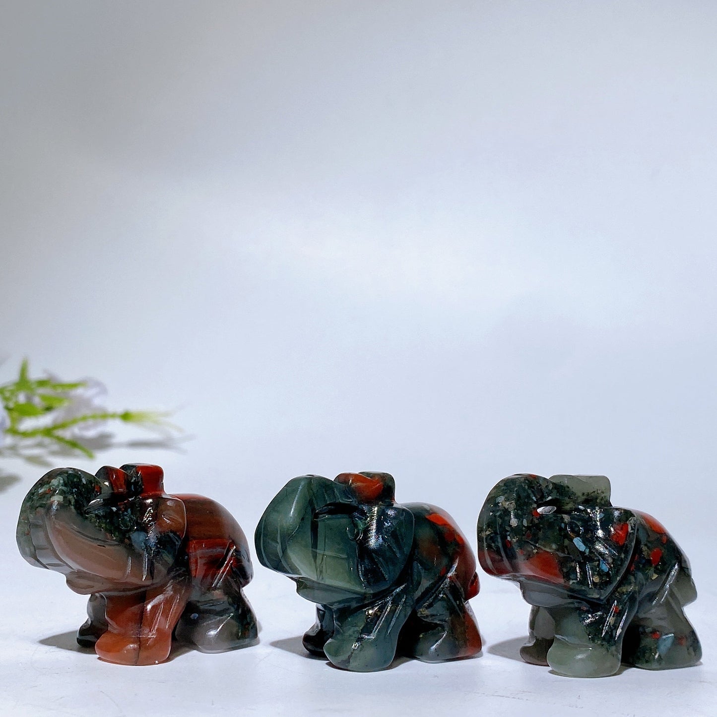 1.6“ Africa Blood Stone Elephant Carving Crystal Healing Bulk Wholesale