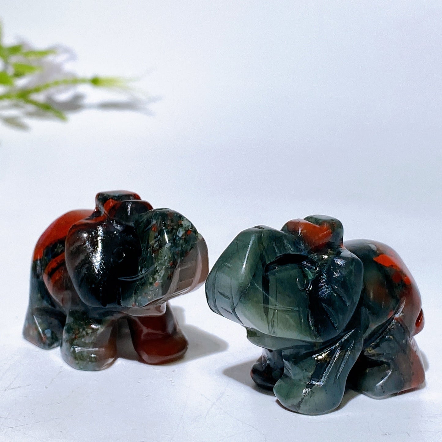 1.6“ Africa Blood Stone Elephant Carving Crystal Healing Bulk Wholesale