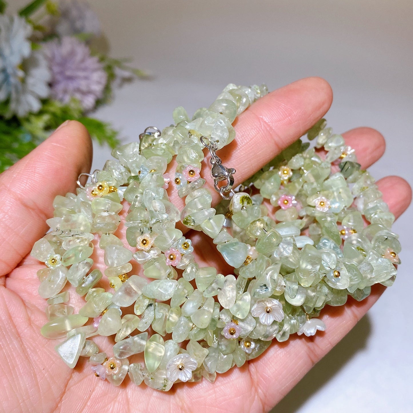 Crystal Chips Bracelet with Flower Decor Crystal Healing Bulk Wholesale