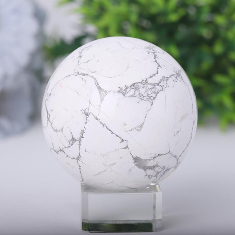 2.0"-4.0" Howlite Sphere Crystal wholesale suppliers