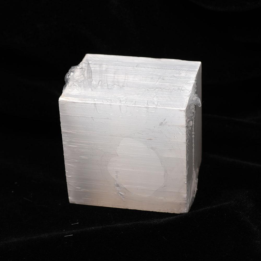 1.8"  220g/pc Selenite Cubes Crystal wholesale suppliers