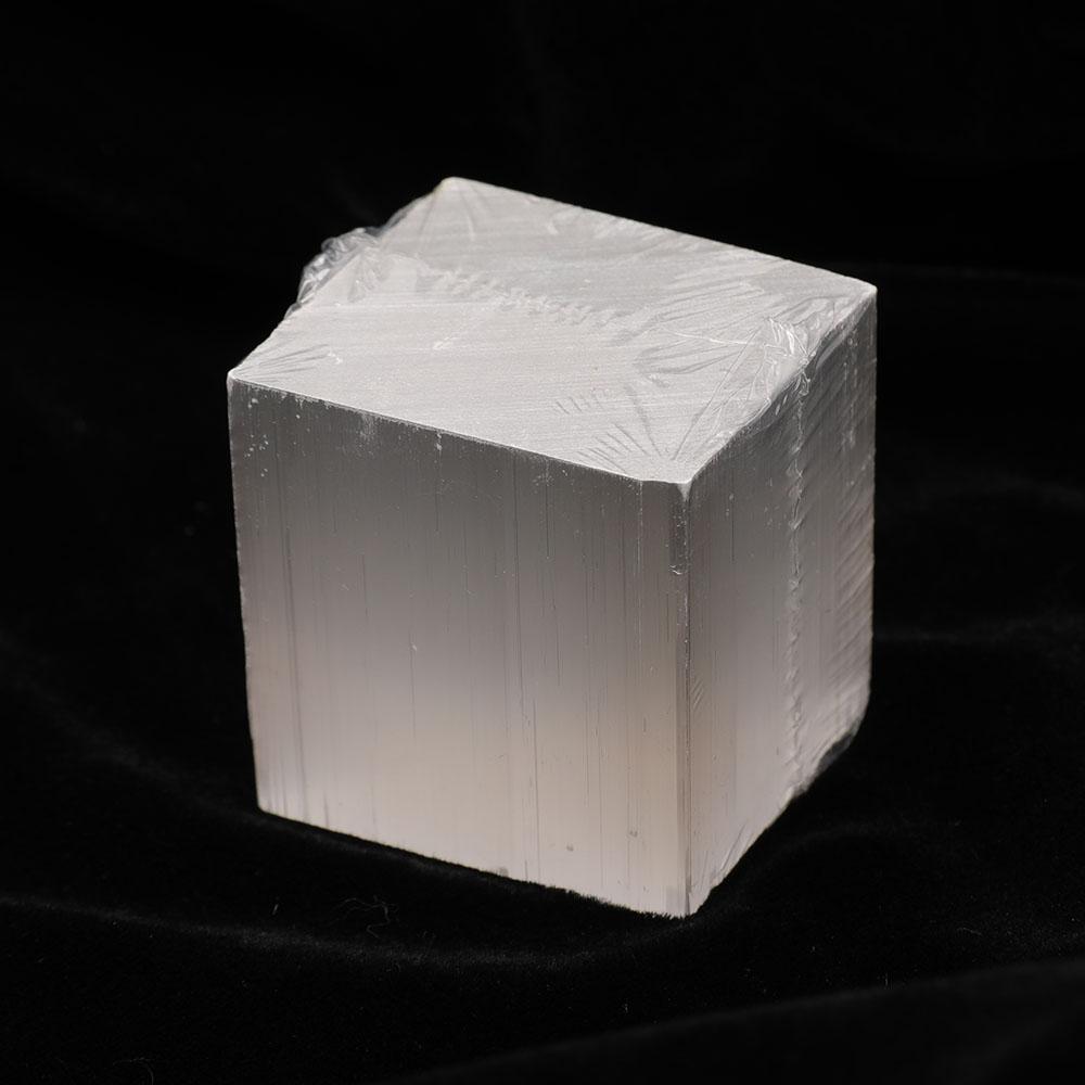 1.8"  220g/pc Selenite Cubes Crystal wholesale suppliers